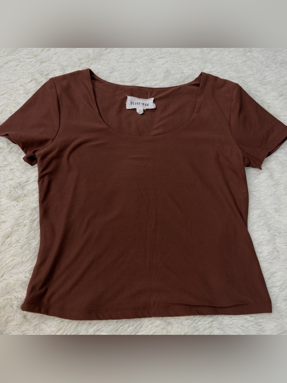 Olive & Oak Scoop Neck Short Sleeve Tee in Chocolate Brown